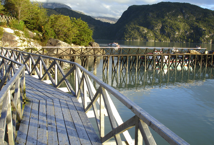caleta tortel pasarela madera