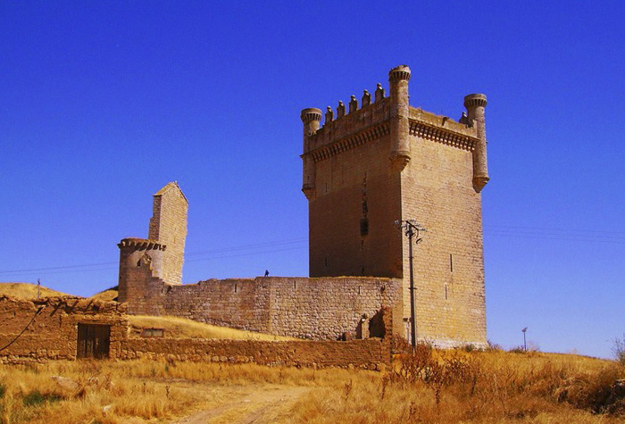 castillo de BELMONTE DE CAMPOS