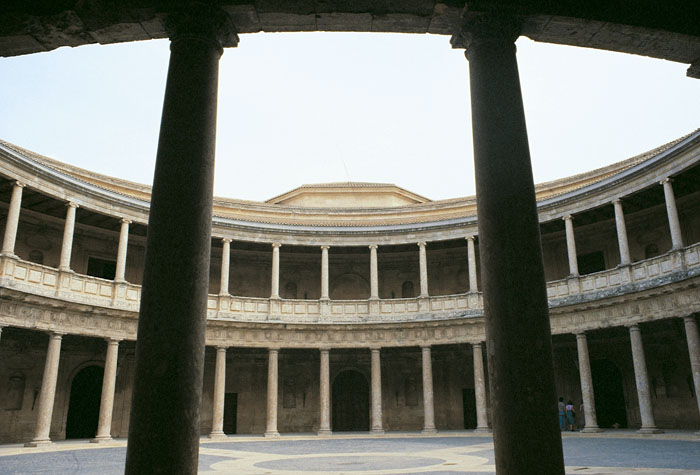 palacio carlosv alhambra 