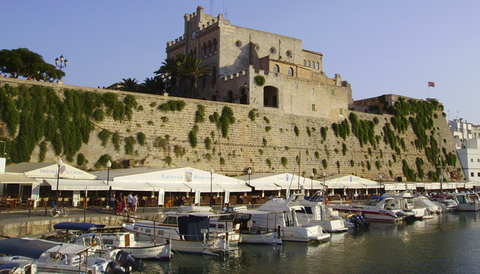 puerto de ciutadella