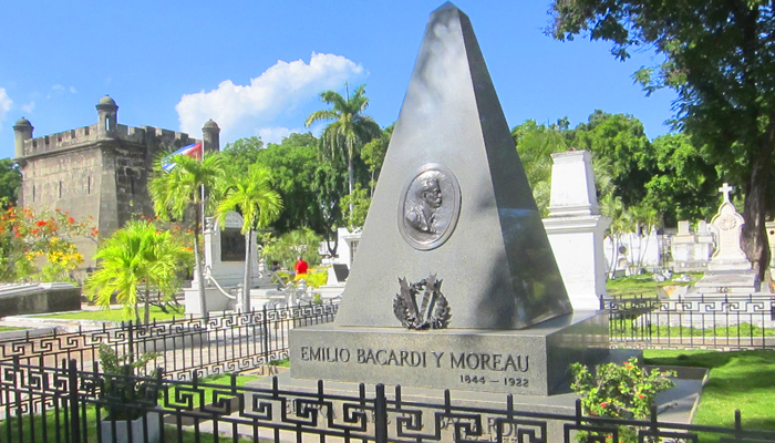 La necrópolis de Santa Ifigenia bacardi