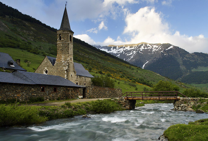 valle d aran santuario montgarri