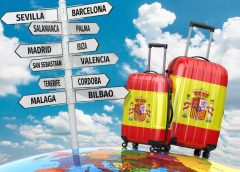 Turistas internacionales en España gastan un 89% de los niveles prepandemia